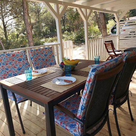 Philomena Mobile Home Camping Pašman Eksteriør bilde